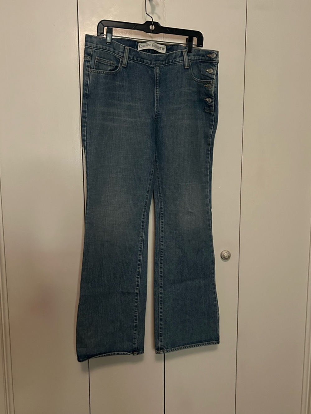 GAP Low Rise Bootcut Sidewinder  Flare Jeans